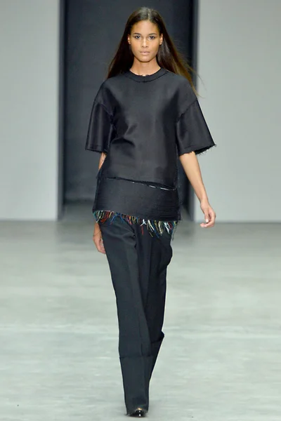 Look 17